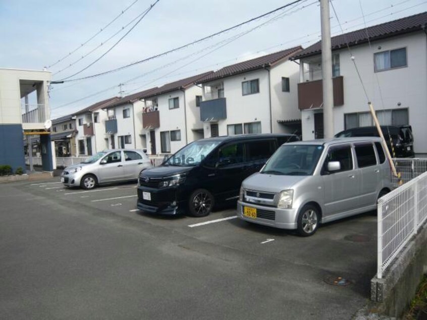  レオパレス松前役場前