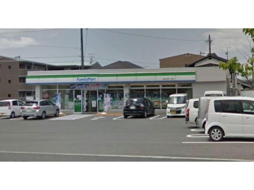 ファミリーマート松山古川南一丁目店(コンビニ)まで244m ビッグベンビル