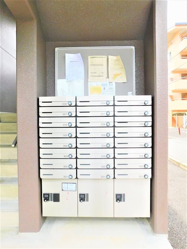 メールボックス サンフェリーチェ石和