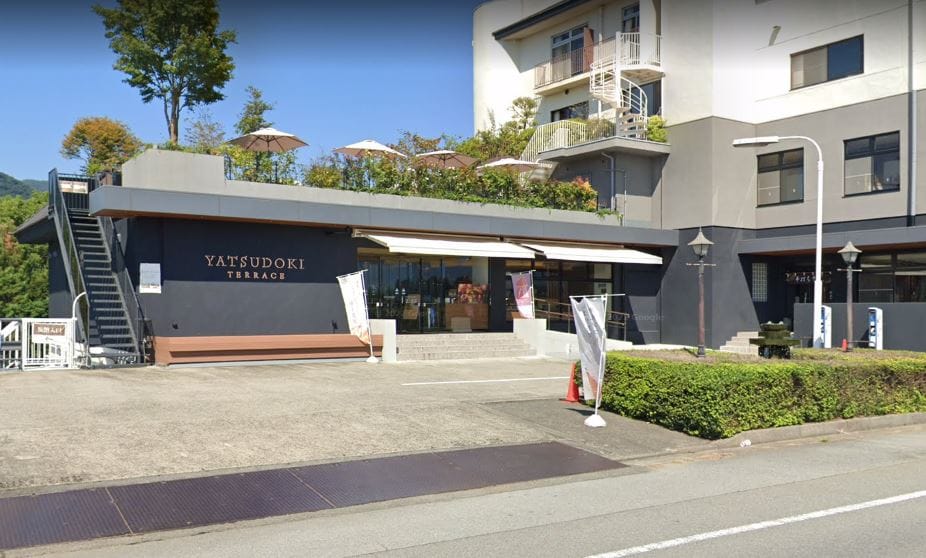 ｼｬﾄﾚｰｾﾞ YATSUDOKI TERRACE 石和(その他飲食（ファミレスなど）)まで421m Casamento Alta