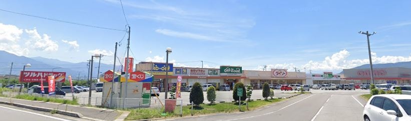 ACROSS PLAZA（ｱｸﾛｽﾌﾟﾗｻﾞ）山梨(ショッピングセンター/アウトレットモール)まで1657m グレープヒルズＡ