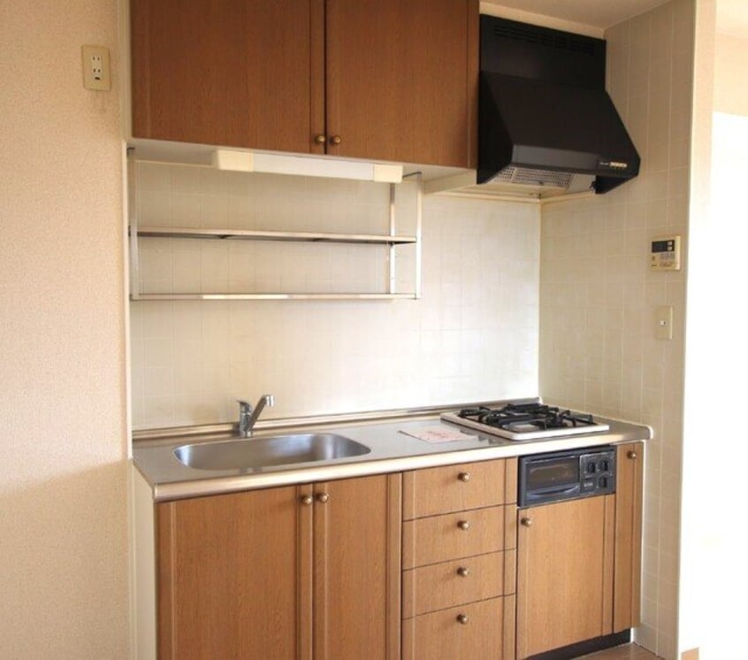  ソレイユヴィラージュA