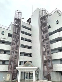 センチュリー石和