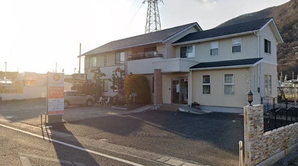 おぎの歯科･矯正歯科ｸﾘﾆｯｸ(病院)まで303m 和美荘