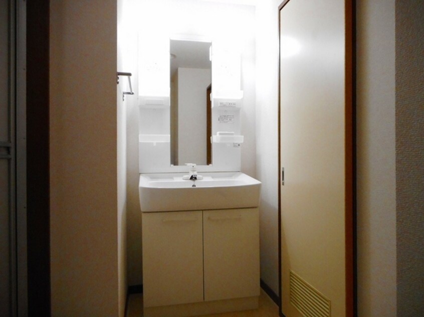  ヴィラージュ英