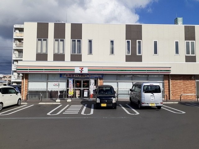 セブンイレブン松山土居田町店様まで400m サン住吉双葉Ⅰ