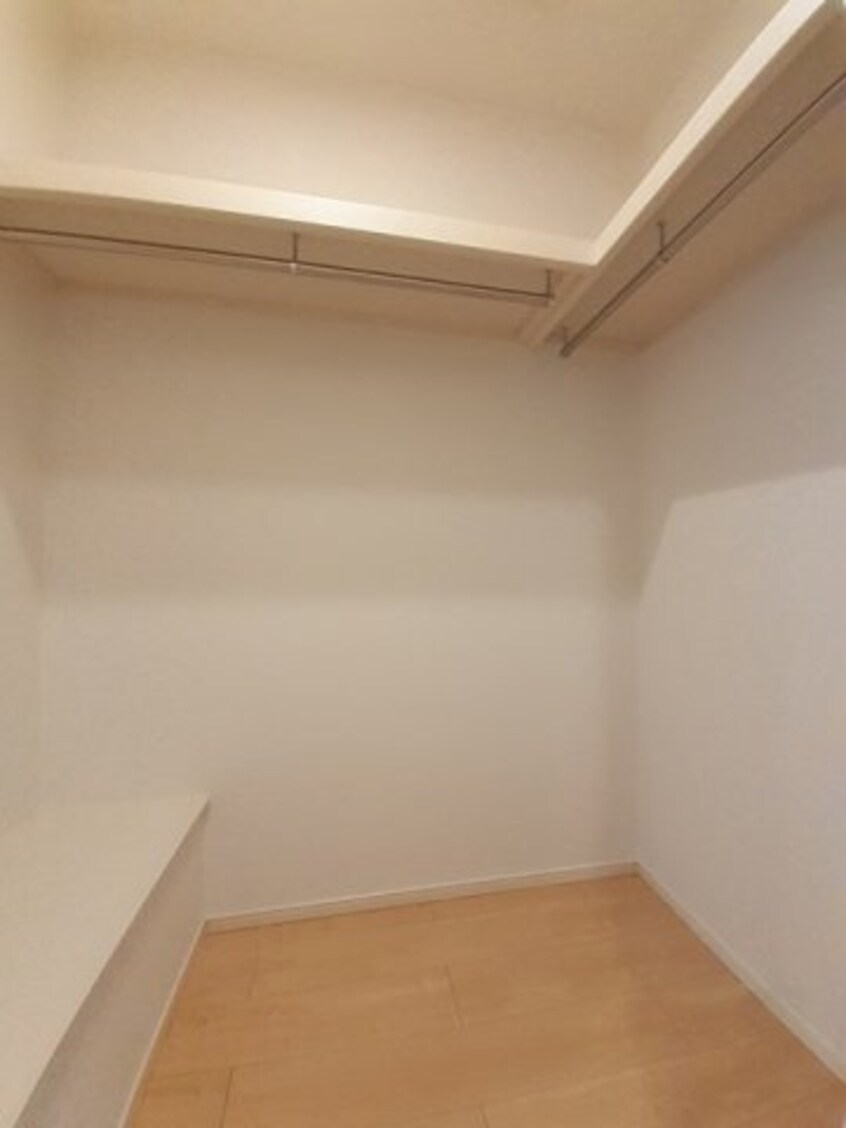 収納のためのスペースです シャンド・フルール　Ｙ