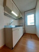 コンパクトなキッチンで掃除もラクラク シュピーレン空港通Ｂ