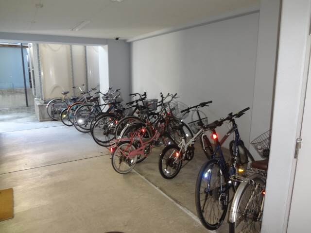 駐輪場 フェリス