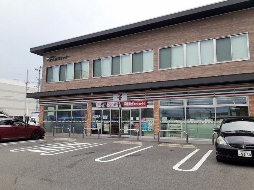 セブンイレブン松山問屋町店様まで300m カルム　サンリットＡ　Ⅱ