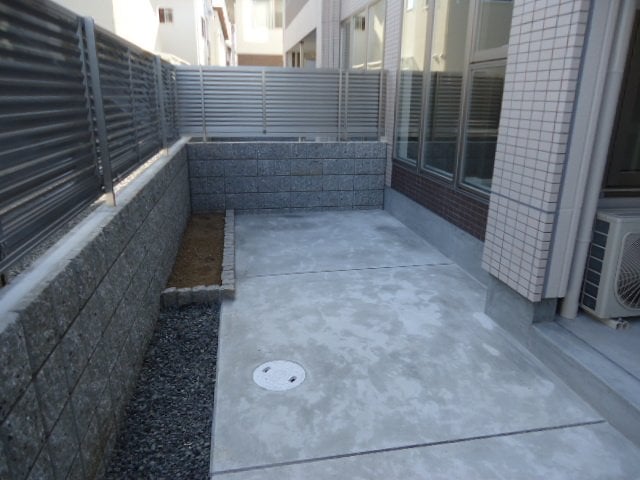 専用庭 ユニヴァリィ　フクミ