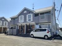 ファミールアトラスＢ