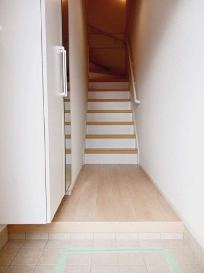 落ち着いた玄関です グラース・メゾン