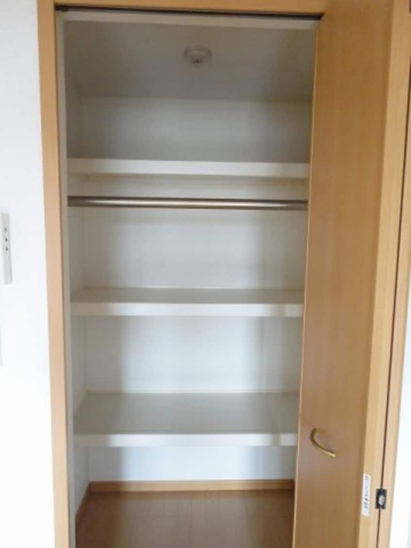 収納スペース豊富です サン住吉Ⅱ