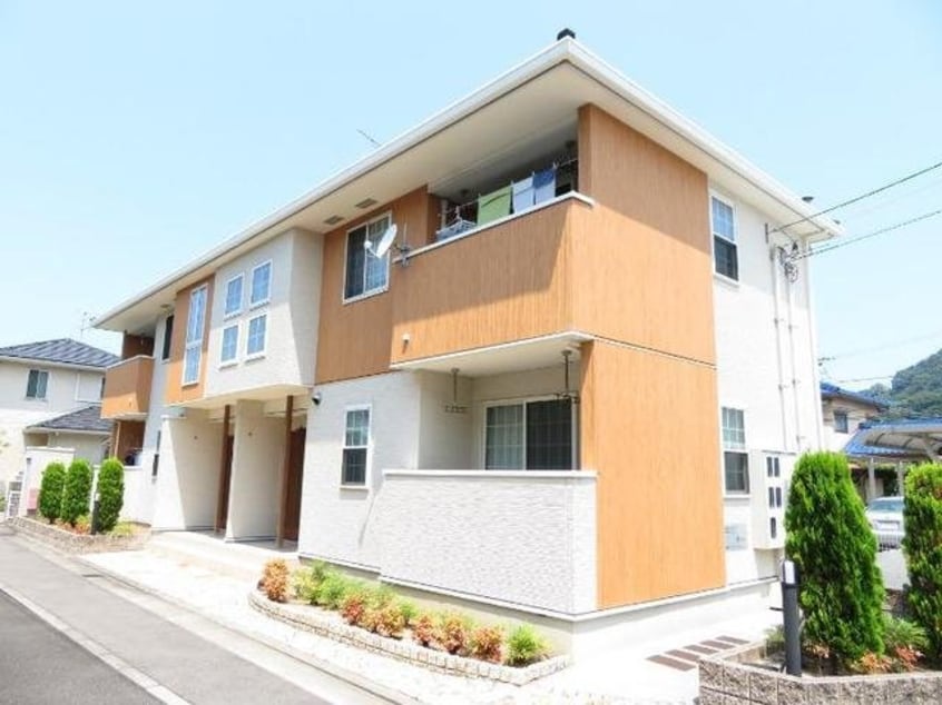 おしゃれな外観です フロイデ北斎院