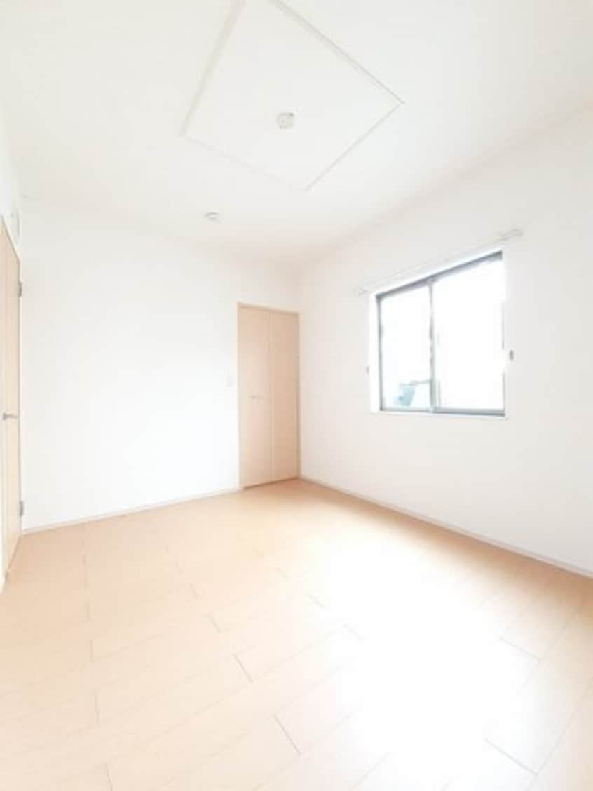 明るい室内です パークサイド椿