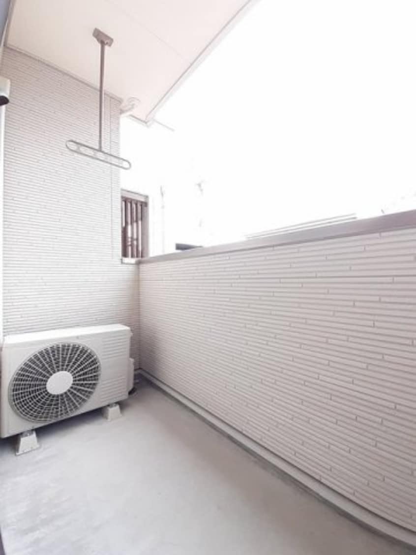 落ち着いた時間を過ごせるバルコニーです パークサイド椿