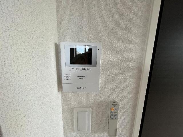 カメラ付インターホン（イメージ） シャイン・ウェスト