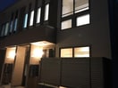 外観写真（夜） ケンデ