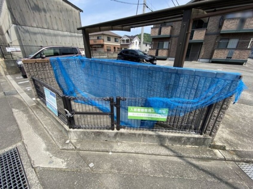  リビングタウン高岡・