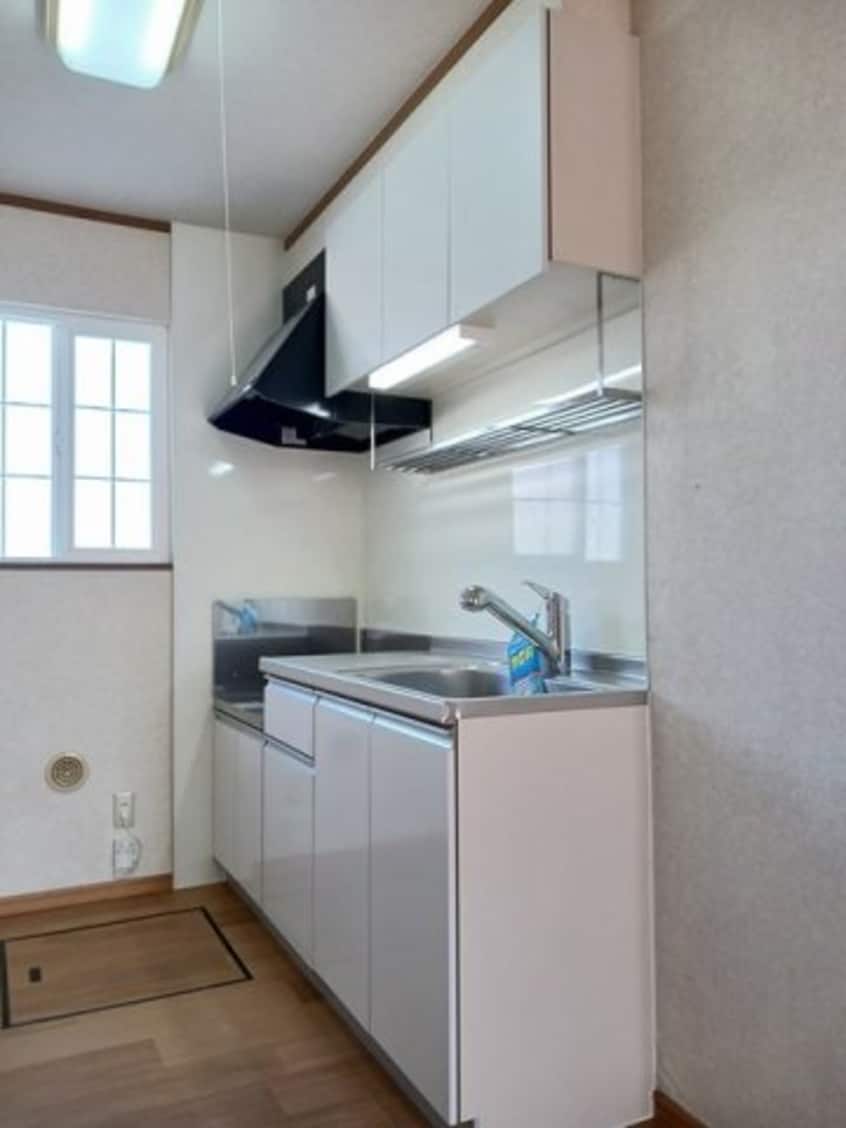 コンパクトなキッチンで掃除もラクラク ウエストコート　Ａ