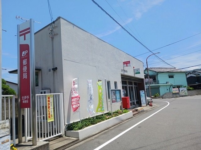 北伊予郵便局様まで1800m オレンジハイツ　ＳＳ