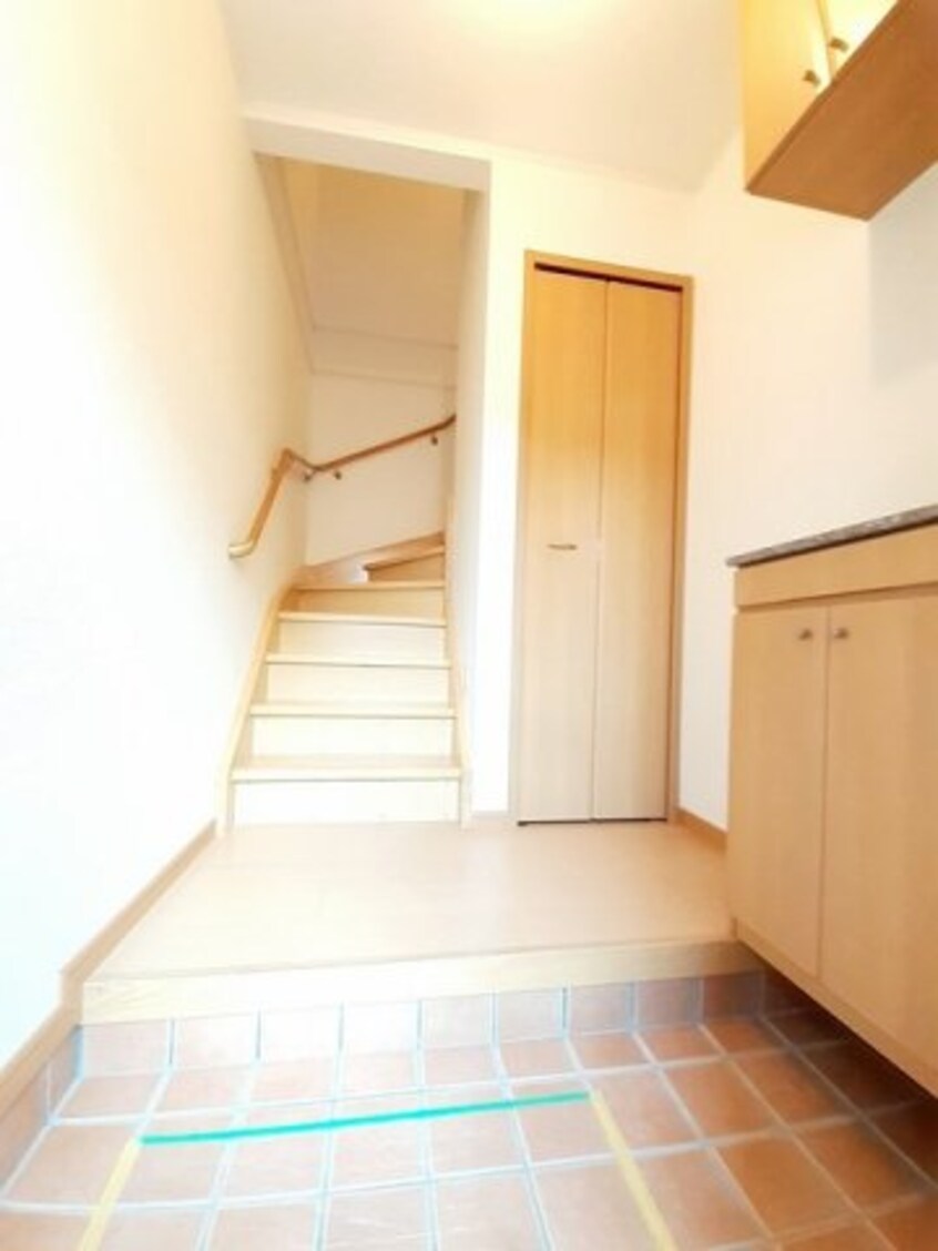 きれいな玄関です カーサ・ソーレ　Ａ