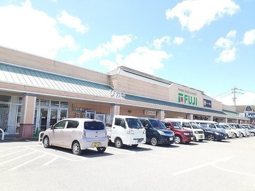 フジ垣生店様まで1400m クレメント・エヌ　Ａ