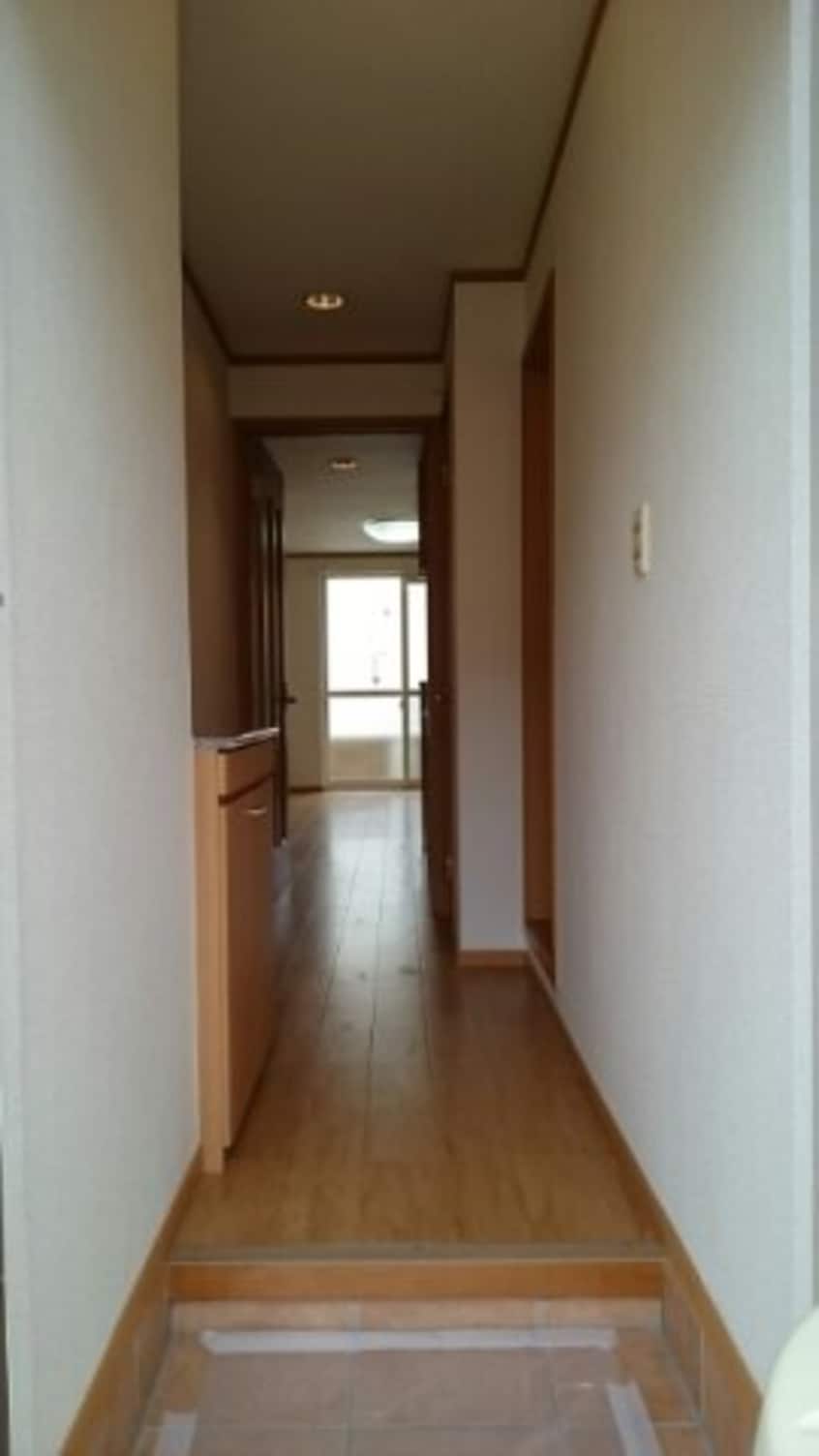 ゆったりとした玄関です クレメント・エヌ　Ａ