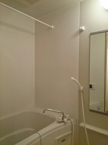 落ち着いた空間のお風呂です セントラルヒルズⅢ