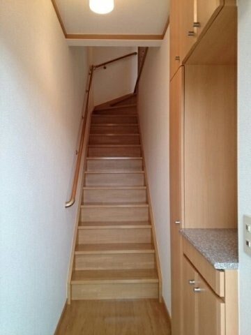 ゆったりとした玄関です セントラルヒルズⅢ