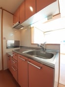 コンパクトなキッチンで掃除もラクラク チェリッシュⅠ