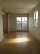 ゆったりとした居間です プリムローズ桜