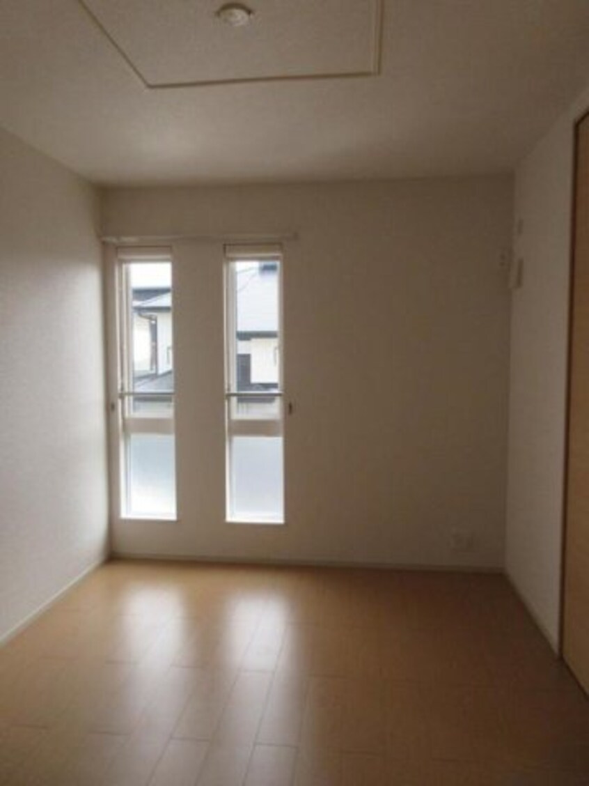 明るい室内です プリムローズ桜