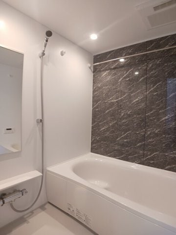 ゆったり過ごせるお風呂です ポプラⅡ