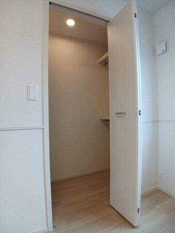 小物を収納するのに便利です ポプラⅡ