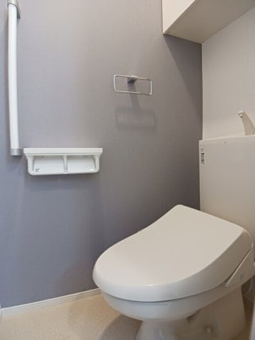 ゆったりとした空間のトイレです ポプラⅠ