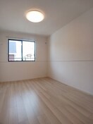 明るい色調の室内です ポプラⅠ