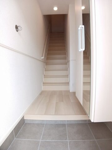 明るい色調の室内です ポプラⅠ