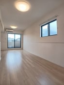 明るい色調の室内です ポプラⅠ