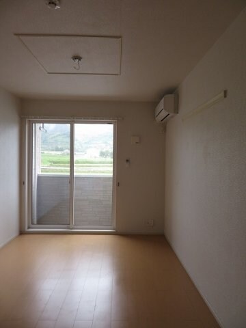 明るい色調の室内です マーベラス・Ｗ　Ⅱ