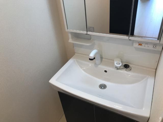 洗髪洗面化粧台 エース　レオーネ