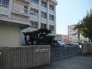 松山市立新玉小学校(小学校)まで560m フォブール一色Ⅲ