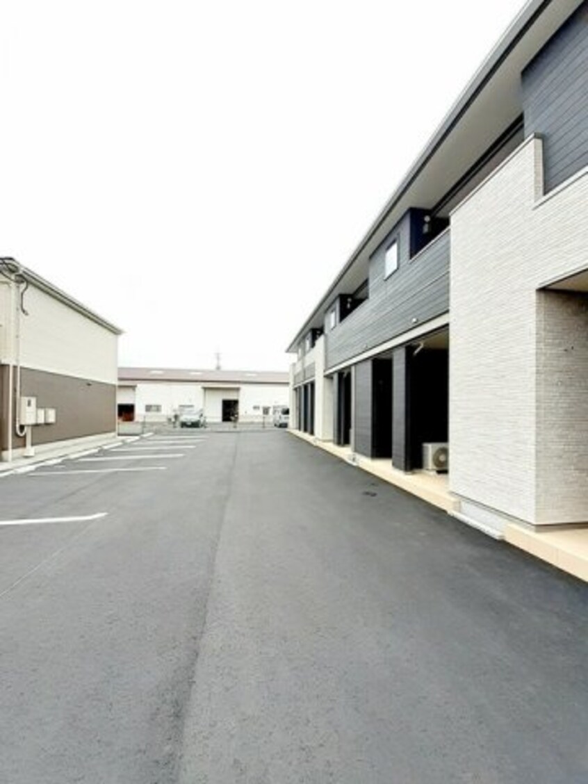 駐車場完備です エトワール　プレジー