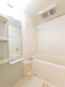 落ち着いた空間のお風呂です メロウ　ブルーム