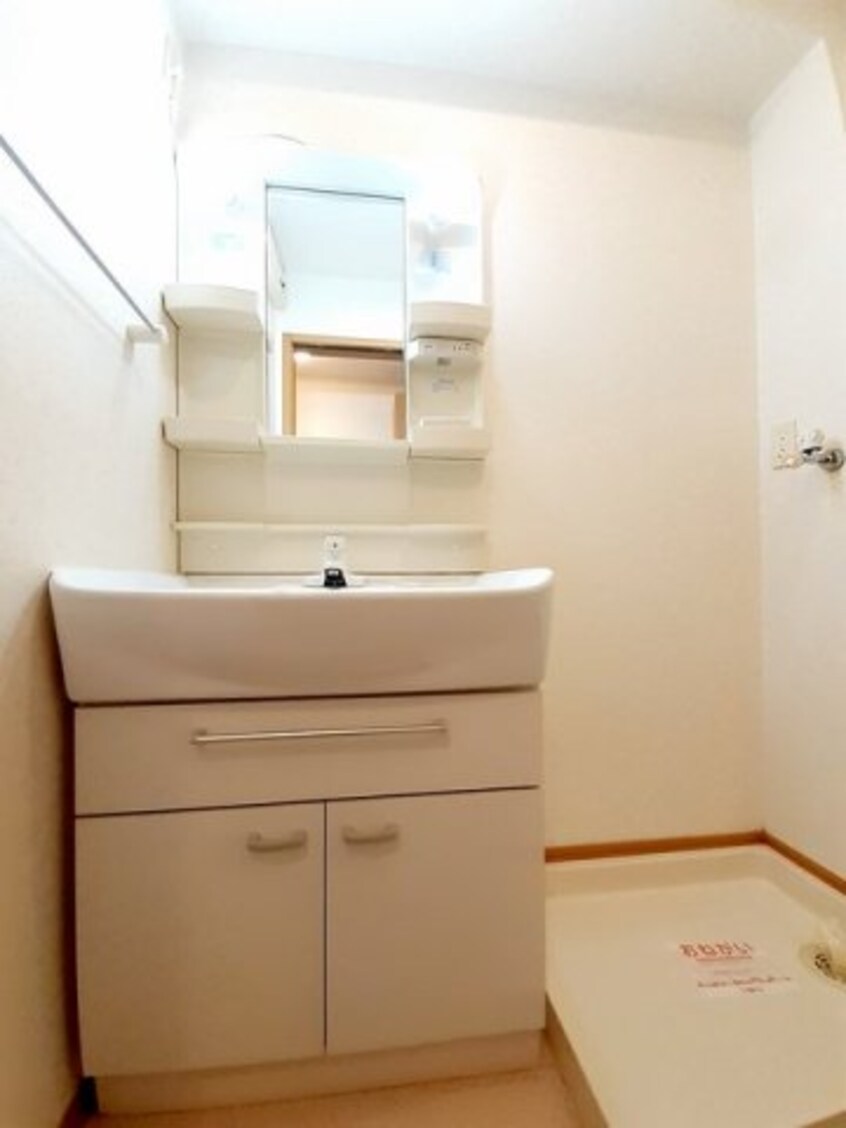 使いやすい洗面所です メロウ　ブルーム