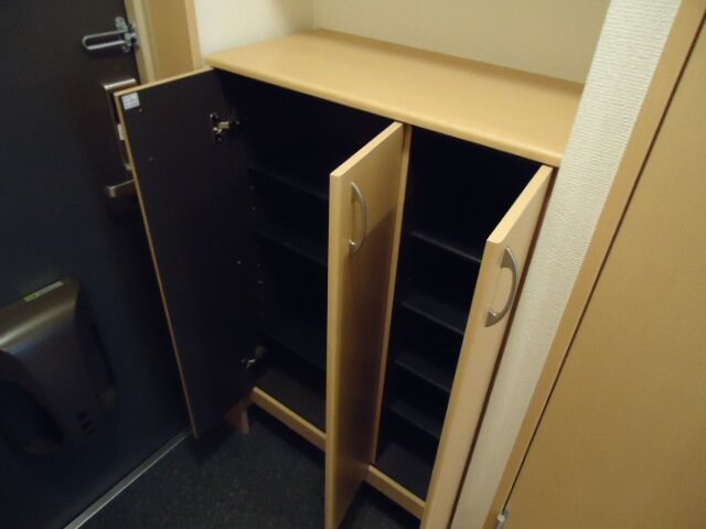 下駄箱 STRADA saya