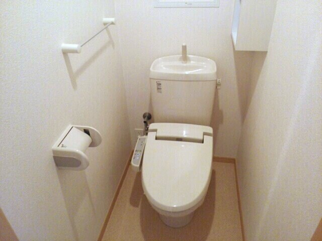 コンパクトで使いやすいトイレです プリムローズ・Ｍ