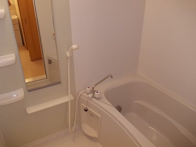 コンパクトで使いやすいお風呂です ウエスト・ブリーズ