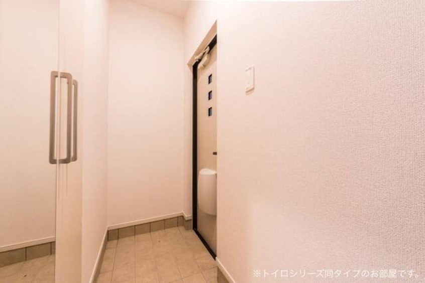 収納もある玄関です ヴェル・ドミールＫ